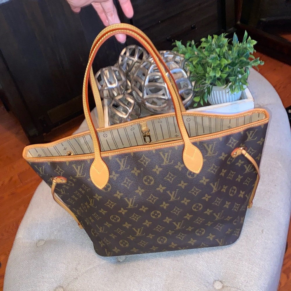 Louis Vuitton Neverfull MM Monogram Beige